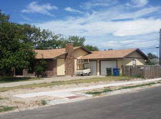 2425 Retta Dr, Corpus Christi, TX 78418