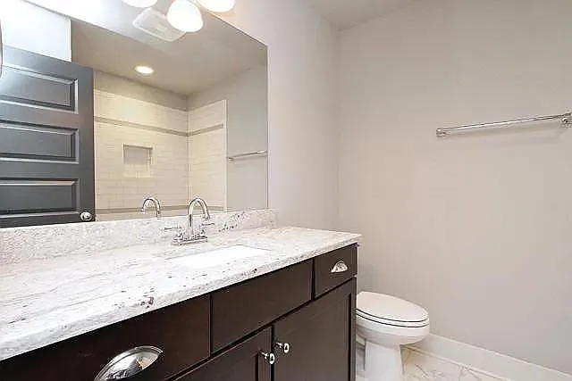 1607B Douglas Ave — Photo 8