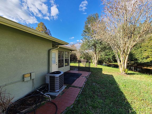 2nd image of 28337 Tanglewood Dr