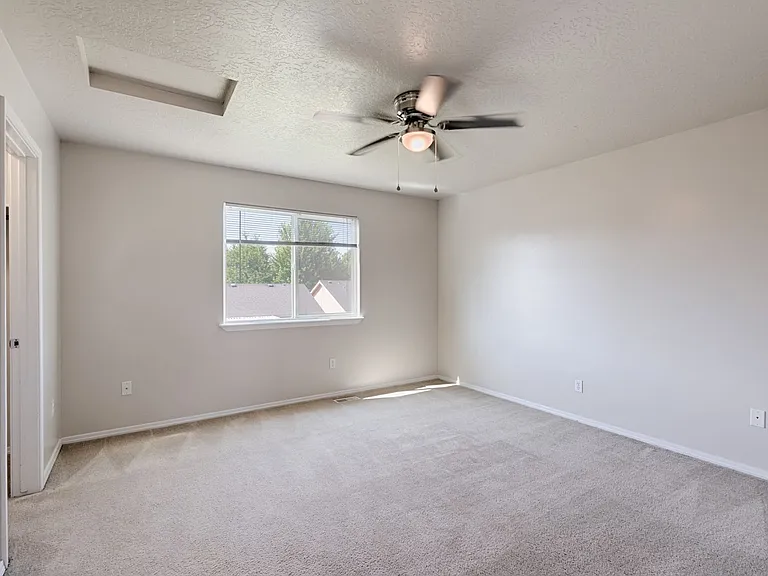 637 E Blue Heron St — Photo 17