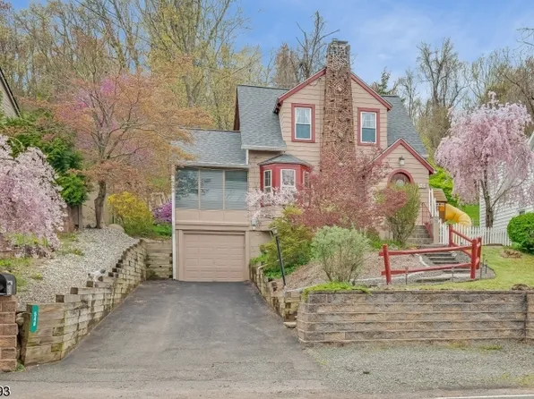 548 River Rd, Chatham Twp., NJ 07928