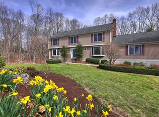 24 Silvermine Ln, Monroe, CT 06468