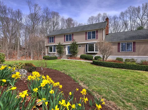 24 Silvermine Lane, Monroe, CT 06468