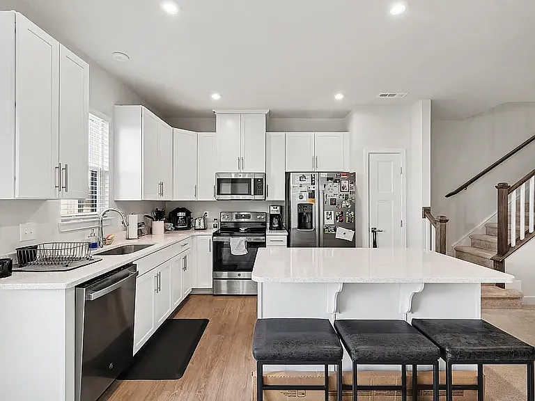 1145 Riverbrook Dr — Photo 8