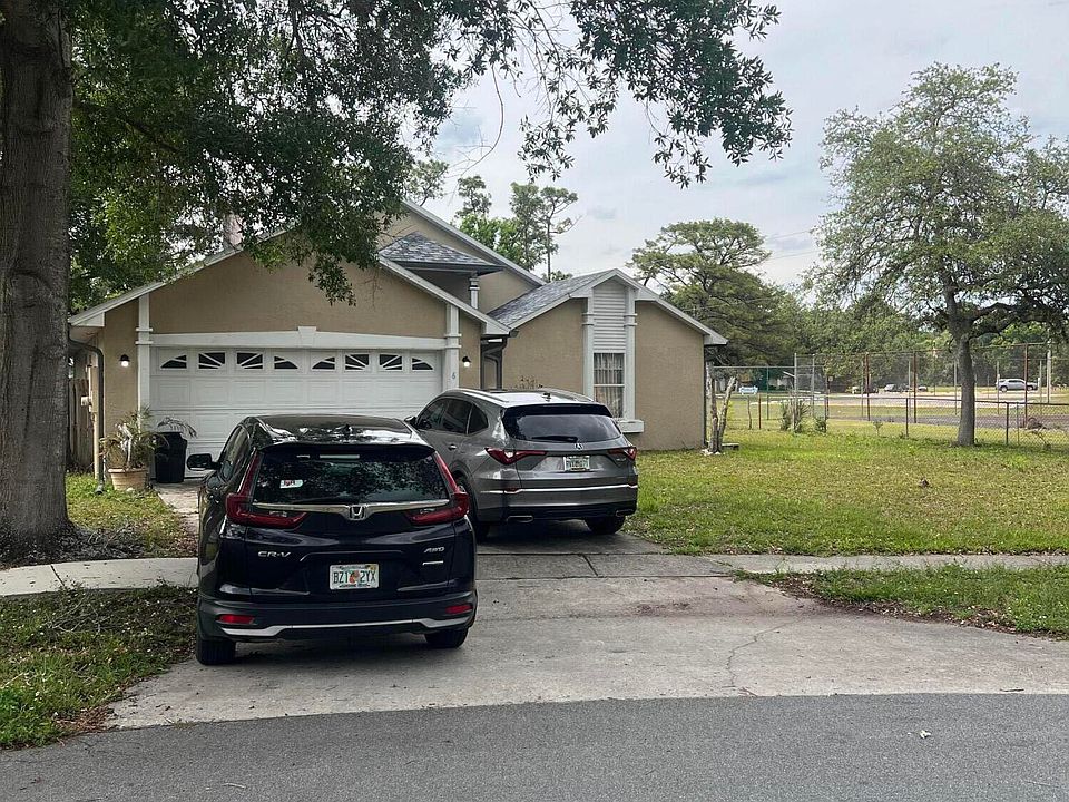 1st image of 116 N Bristol Circle