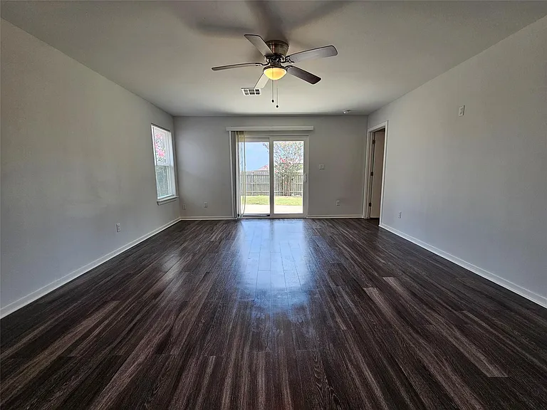 16721 Hamilton Point Cir — Photo 12