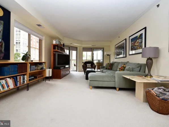 2151 Jamieson Ave Unit 505, Alexandria, VA 22314
