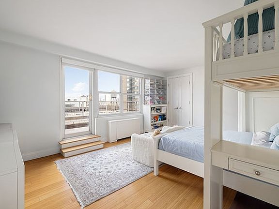 5th image of 155 W 68th St APT 2022
