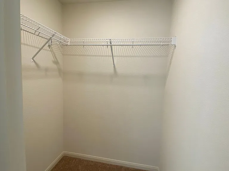 105 Brunswick Ln — Photo 26