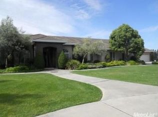 9809 Black Oak Ct, Oakdale, CA 95361