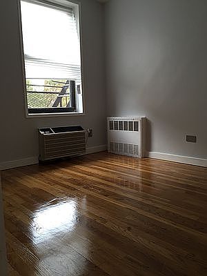 5th image of 35-20 Leverich St #343