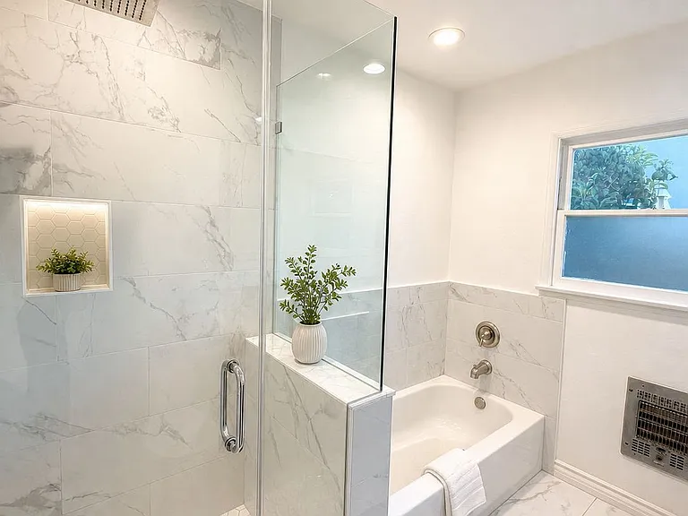 12612 Martha St — Photo 17