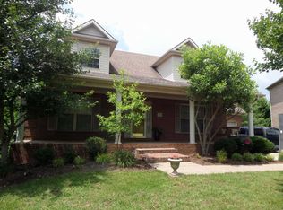 2221 Carrington Ct, Lexington, KY