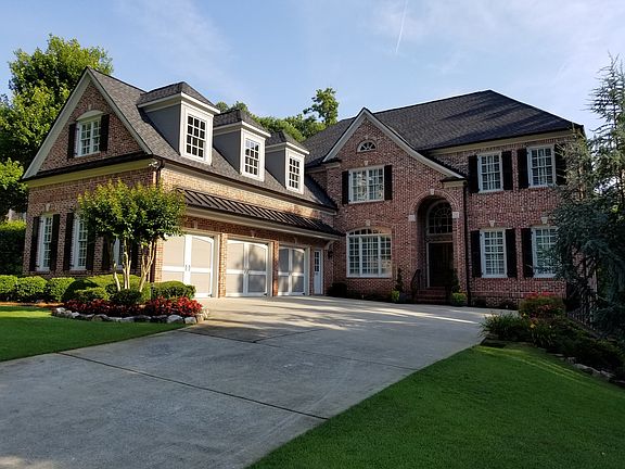 3 Sides Brick, Stellar lot