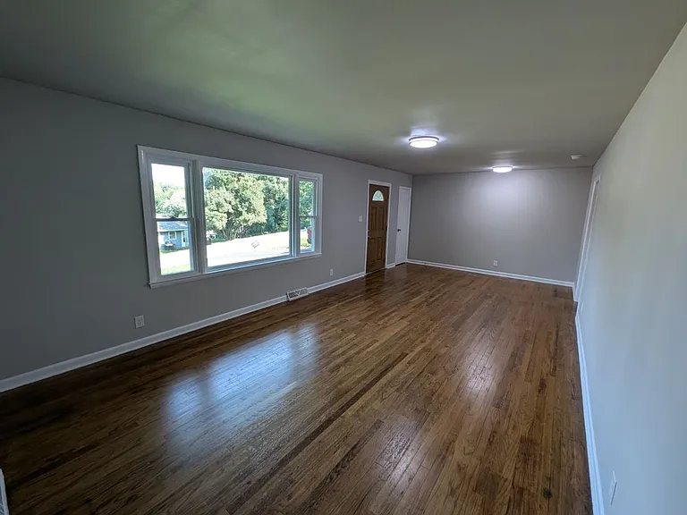 5412 Anah St — Photo 12