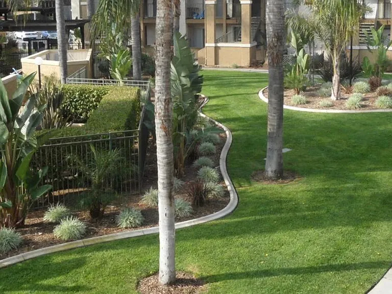 2160 Highpointe Dr #208 — Photo 30