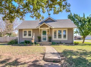1049 S Hadden Ave, El Reno, OK 73036
