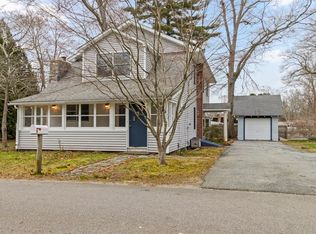 6 Pin Oak Trl, Old Lyme, CT 06371