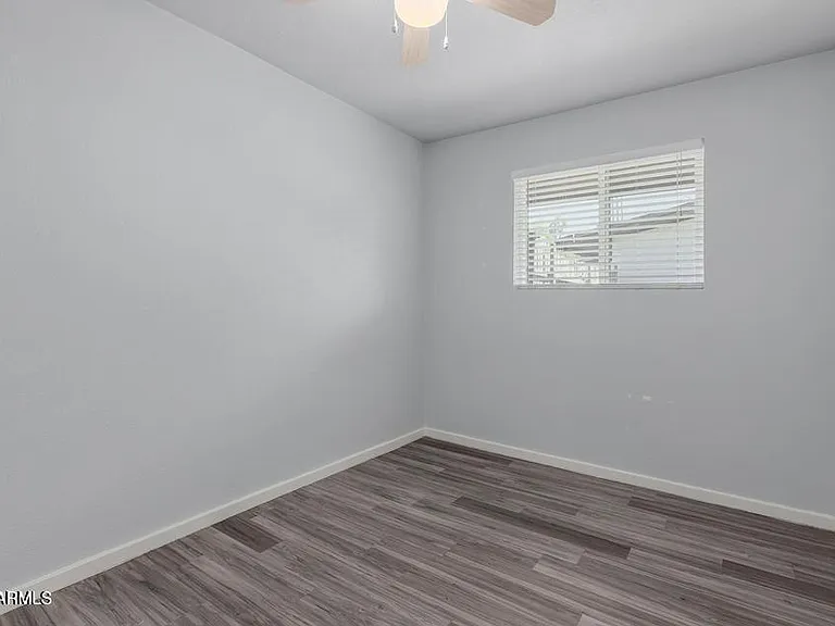 1222 W 4th St #2 — Photo 11