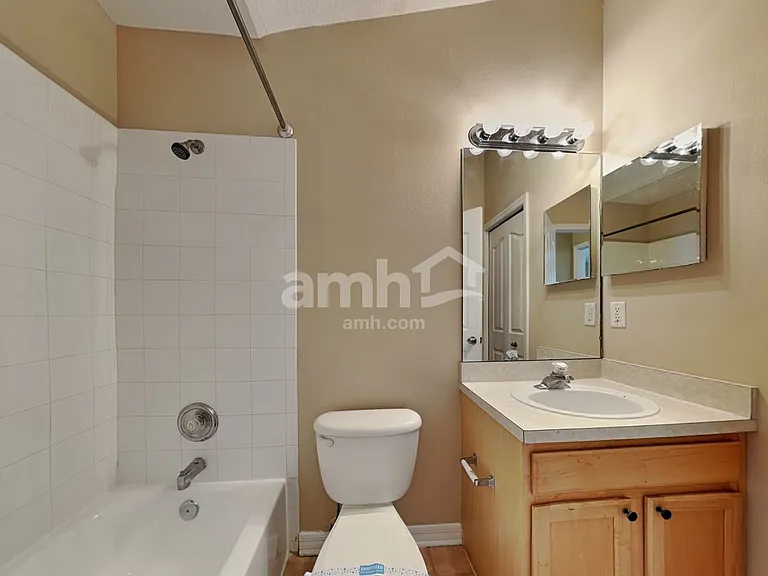 10602 Drayton Ct — Photo 17