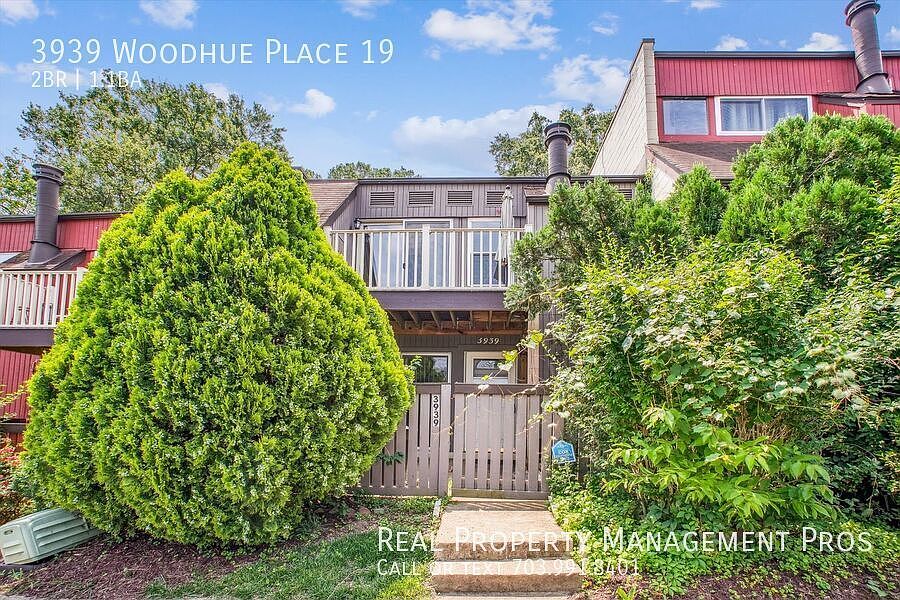 1st image of 3939 Woodhue Pl #19