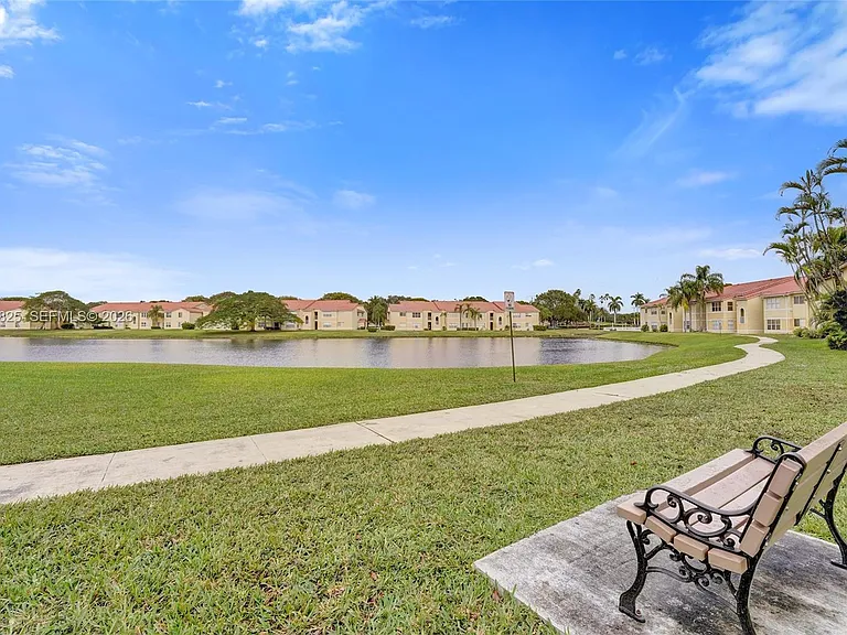 663 Vista Isles Dr #1711 — Photo 29