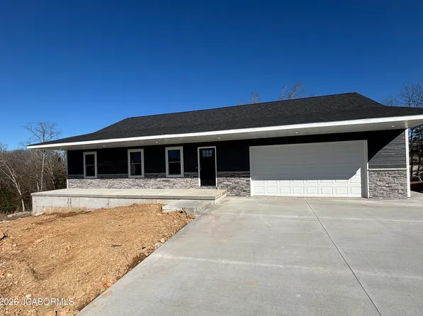 213 Gavin Ln, Linn, MO 65051