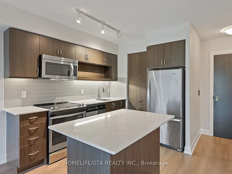 18 Graydon Hall Dr #904 — Photo 8