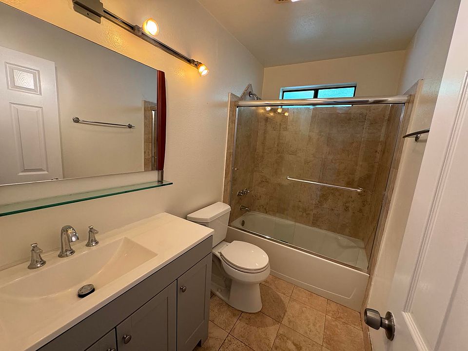 2nd image of 70 N Catalina Ave APT 304