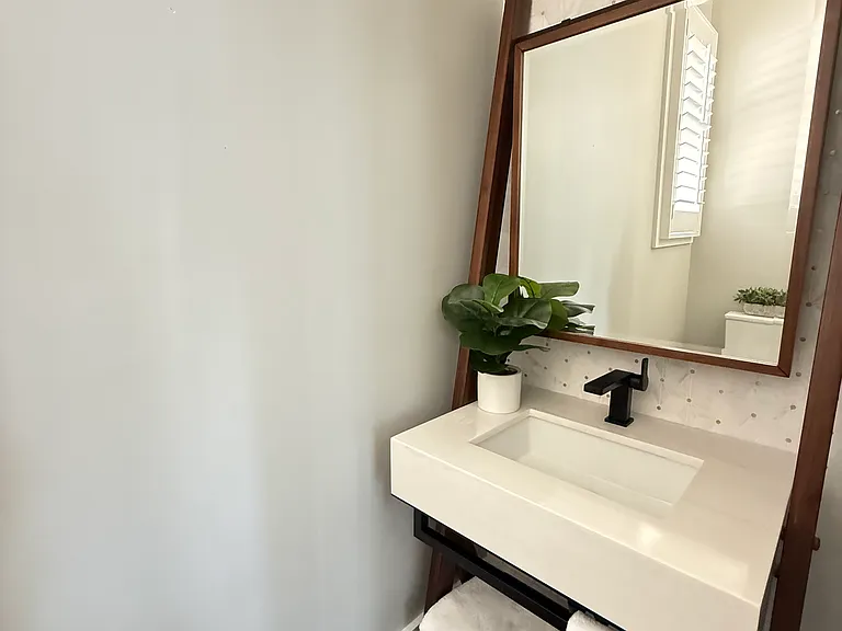 1026 Holly Tree Gap Rd — Photo 13