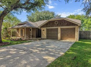 4422 Glen Avon Dr, Pasadena, TX 77505