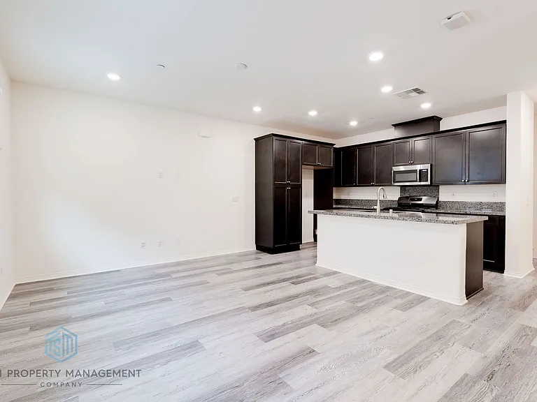 7099 Vernazza Pl — Photo 2