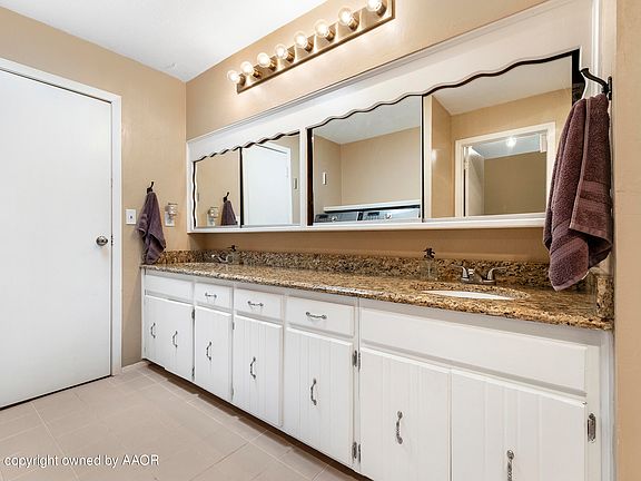 4th image of 4407 Alicia Dr