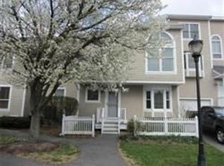 38 Whaler Ln #38, Quincy, MA 02171