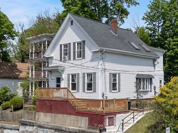 97 Laurel Ave, Haverhill, MA 01835