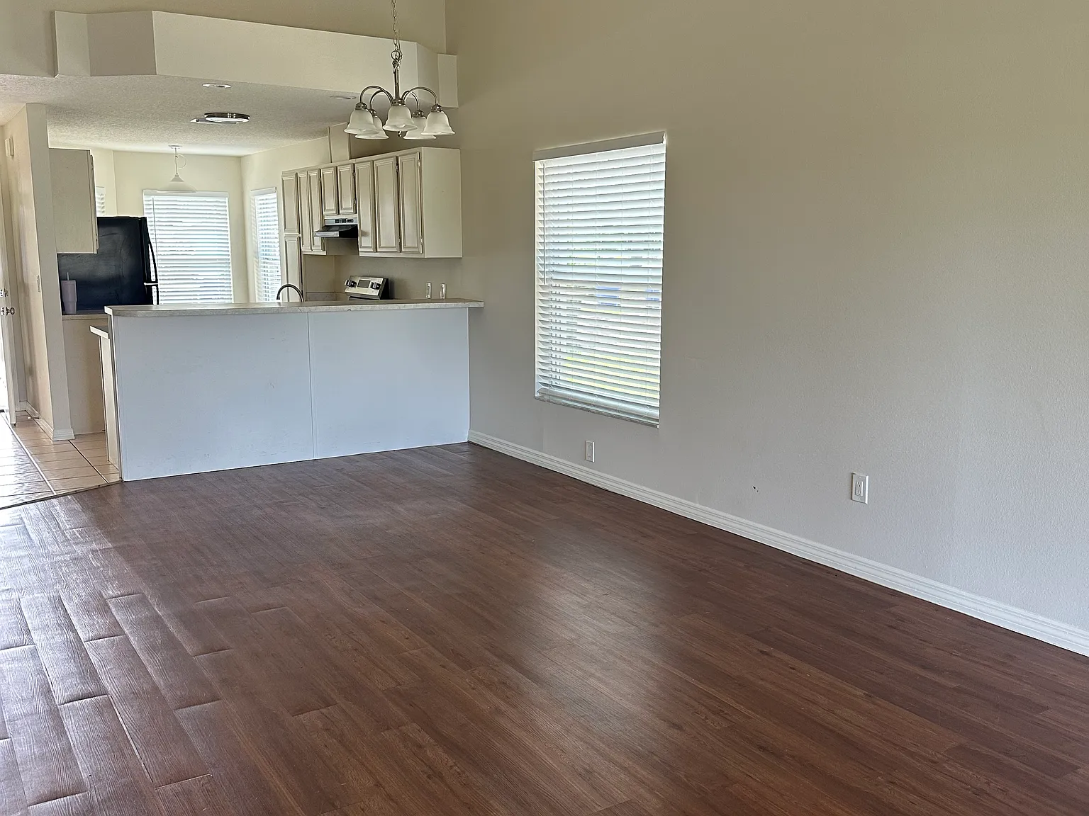 231 Golfpoint Dr — Photo 4