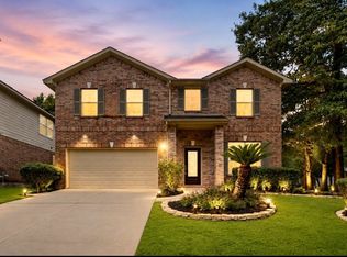 135 S Spinning Wheel Cir, The Woodlands, TX 77382