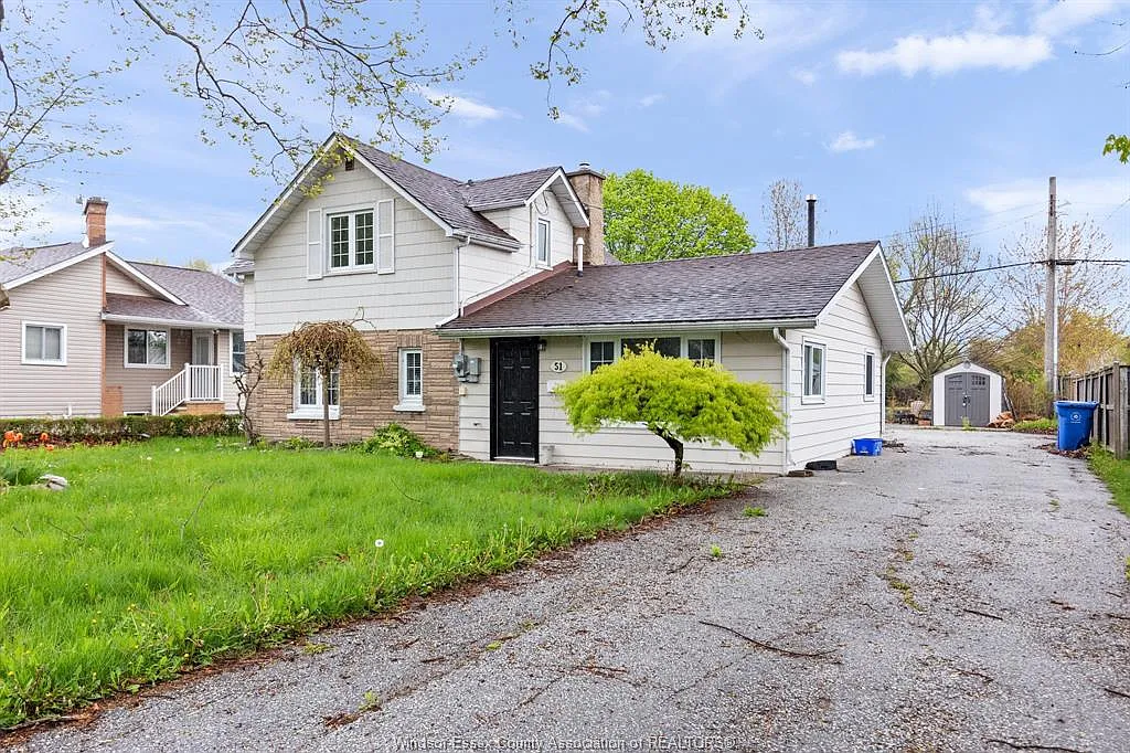 4 bed, 1.5 bath, $2,500 — Photo 2