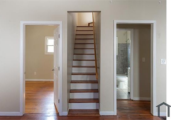 1st image of 1206 S 41st St