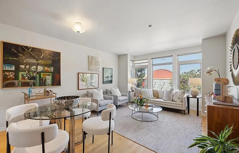 1 bed, 1.0 bath, 659 sqft, $4,200 — Photo 3