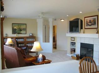 1665 Montclair Dr, Elgin, IL 60123