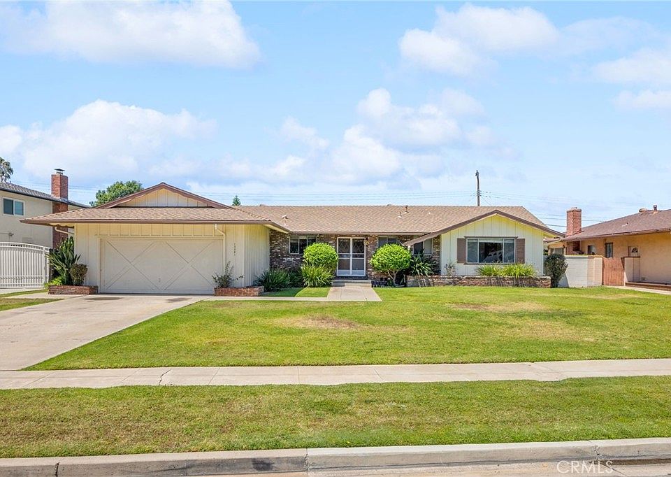 1st image of 13381 Malena Dr