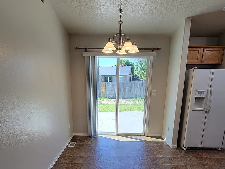 11461 Sanders St — Photo 3