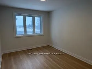 130 Simcoe Rd #MAIN — Photo 14