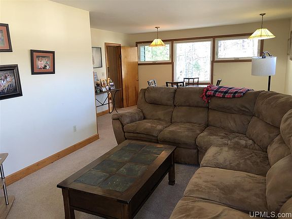 4th image of 1504 Woodland Ave