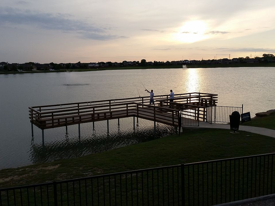 2nd image of 3220 Shoreside Pkwy