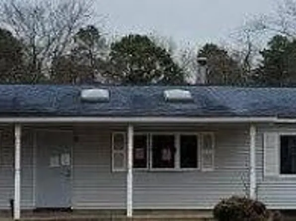 7 E Margin Rd, Ridge, NY 11961