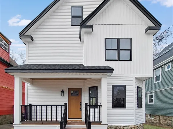 29 Round Hill St, Jamaica Plain, MA 02130