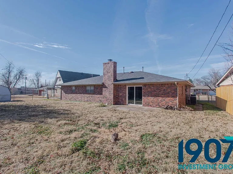 120 Platt Ln — Photo 25