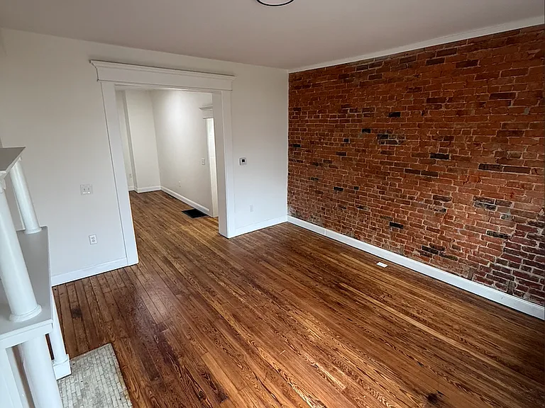 433 Hanford St — Photo 8